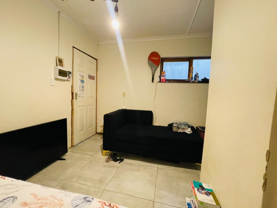 6 Bedroom Property for Sale in Quigney Eastern Cape
